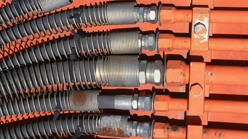 润滑脂加注技术要点：推荐加注量计算与过度加注预防措施